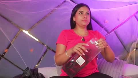 giorgia online show from 10-31-25, 03:18