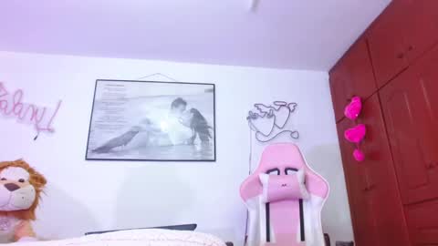 giorgina_montiere online show from 10-14-25, 02:40