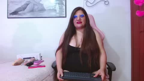 Snapshot of giorgina_montiere chatting on 05-08-26, 11:43 giorgina_montiere online show from 05-08-26, 11:43