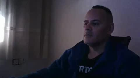 Snapshot of gioshadow chatting on 10-11-25, 09:08 gioshadow online show from 10-11-25, 09:08