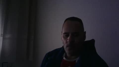 Snapshot of gioshadow chatting on 10-26-25, 11:16 gioshadow online show from 10-26-25, 11:16