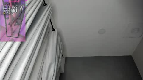 Snapshot of giovanna_oliveira chatting on 10-07-25, 05:48 Giovanna online show from 10-07-25, 05:48