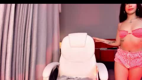 Snapshot of giovanna_oliveira chatting on 03-14-26, 05:13 Giovanna online show from 03-14-26, 05:13