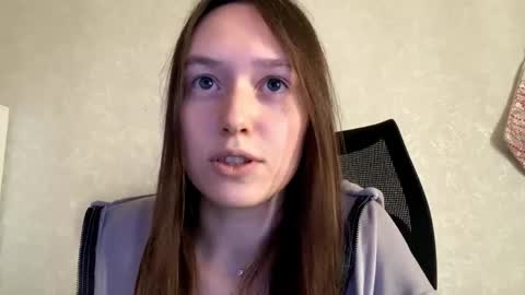 Snapshot of giovannatimm chatting on 04-16-26, 09:21 Melisa online show from 04-16-26, 09:21