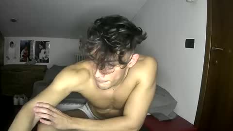 Snapshot of giovyyx chatting on 11-05-25, 01:55 giovyyx online show from 11-05-25, 01:55