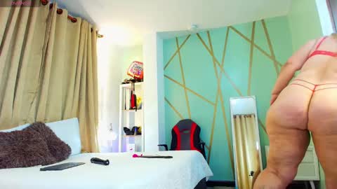 Girl Amada online show from 09-10-25, 02:11