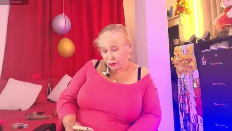 Snapshot of girl_amada chatting on 02-13-26, 07:32 Girl Amada online show from 02-13-26, 07:32