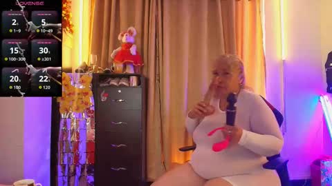 Snapshot of girl_amada chatting on 02-15-26, 12:58 Girl Amada online show from 02-15-26, 12:58