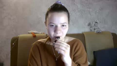 girl_cute07 online show from 05-07-26, 05:07