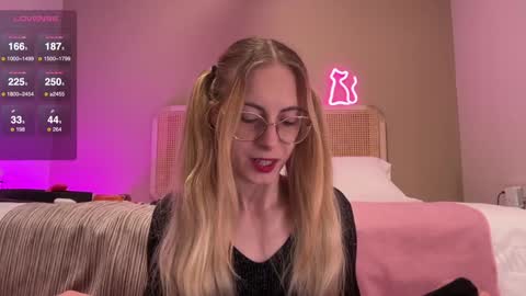 Nikki online show from 12-31-24, 03:31