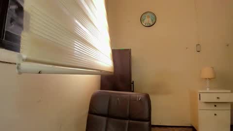 urGIRL online show from 01-23-25, 12:14