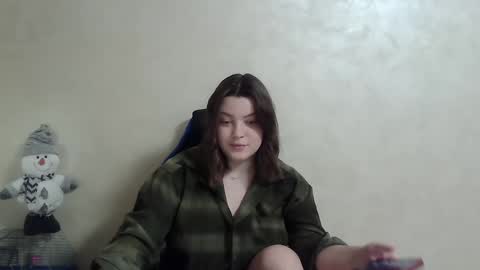 Snapshot of girl_leya chatting on 01-04-25, 11:17 girl_leya online show from 01-04-25, 11:17
