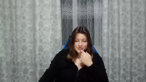 Snapshot of girl_leya chatting on 01-27-25, 09:00 girl_leya online show from 01-27-25, 09:00