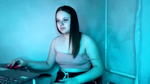 girl_shy07 online show from 03-31-26, 07:25