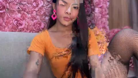 Snapshot of girlcock_dominantfucker chatting on 09-14-25, 02:33 queen ronna online show from 09-14-25, 02:33