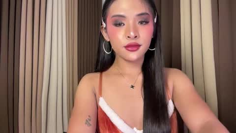 queen ronna online show from 05-13-26, 08:01
