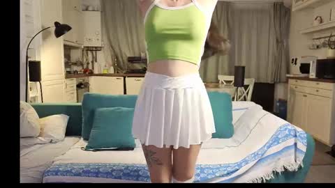 Girlfriend online show from 01-12-26, 03:50