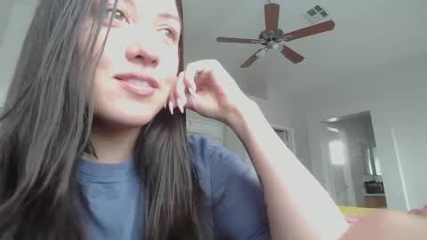 Snapshot of girlnextdoor702 chatting on 01-01-25, 06:49 Jasmine online show from 01-01-25, 06:49