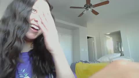 Snapshot of girlnextdoor702 chatting on 01-07-25, 09:57 Jasmine online show from 01-07-25, 09:57