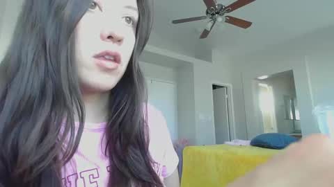 Snapshot of girlnextdoor702 chatting on 01-14-25, 09:09 Jasmine online show from 01-14-25, 09:09