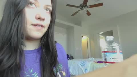 Snapshot of girlnextdoor702 chatting on 01-24-25, 09:26 Jasmine online show from 01-24-25, 09:26