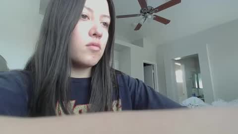Snapshot of girlnextdoor702 chatting on 03-07-25, 07:27 Jasmine online show from 03-07-25, 07:27