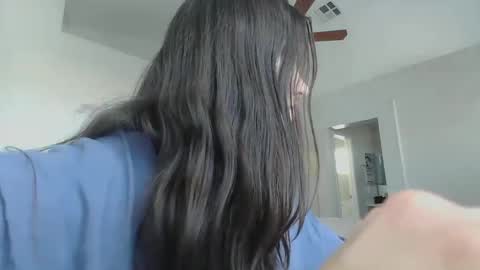 Snapshot of girlnextdoor702 chatting on 03-10-25, 08:34 Jasmine online show from 03-10-25, 08:34