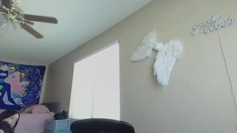 Snapshot of girlnextdoor702 chatting on 09-17-25, 05:25 Jasmine online show from 09-17-25, 05:25