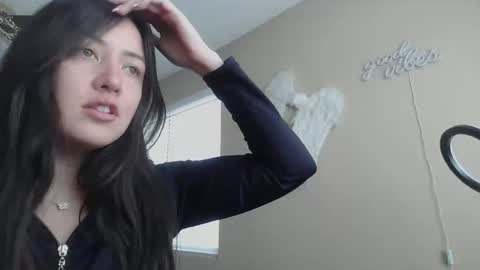 Snapshot of girlnextdoor702 chatting on 09-18-25, 04:20 Jasmine online show from 09-18-25, 04:20