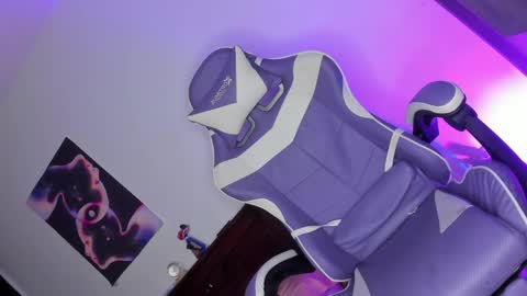 Snapshot of girls_cocks_23cmtss chatting on 05-06-26, 01:36 gaby 3 online show from 05-06-26, 01:36