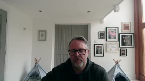 Snapshot of girlsandbikes chatting on 10-23-25, 10:25 girlsandbikes online show from 10-23-25, 10:25