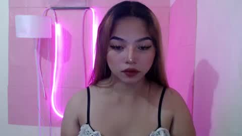 Rhaine online show from 03-01-25, 04:04