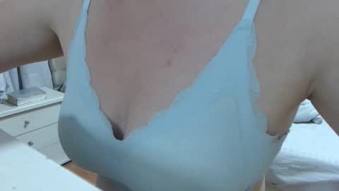 Victoria online show from 02-09-26, 12:47