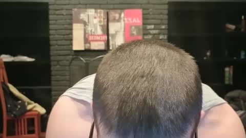 Snapshot of girthwayne chatting on 01-05-25, 11:22 croyal09 online show from 01-05-25, 11:22