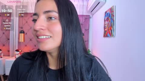 Snapshot of gisela_rodriguez chatting on 12-14-24, 03:15 GISELA online show from 12-14-24, 03:15