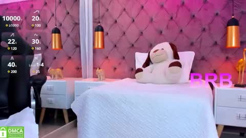 Snapshot of gisela_rodriguez chatting on 01-11-25, 04:14 GISELA online show from 01-11-25, 04:14