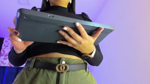 Snapshot of giselamaru chatting on 12-28-24, 11:19 online show from 12-28-24, 11:19