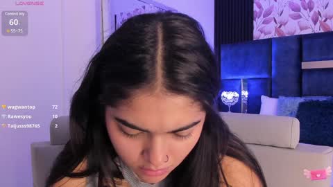 Snapshot of giselamaru chatting on 01-06-25, 02:47 online show from 01-06-25, 02:47