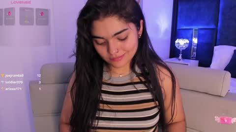 Snapshot of giselamaru chatting on 01-10-25, 02:55 online show from 01-10-25, 02:55