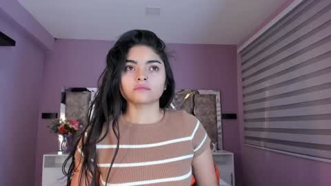 Snapshot of giselamaru chatting on 01-11-25, 10:51 online show from 01-11-25, 10:51