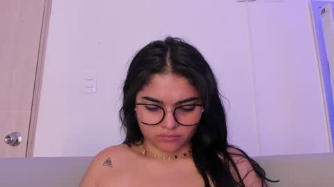 Snapshot of giselamaru chatting on 01-17-25, 03:00 online show from 01-17-25, 03:00