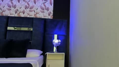 Snapshot of giselamaru chatting on 10-16-25, 11:00 online show from 10-16-25, 11:00