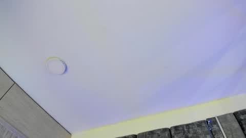 Snapshot of giselamaru chatting on 10-23-25, 10:14 online show from 10-23-25, 10:14