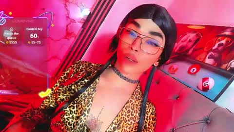 Snapshot of gisele_fox chatting on 05-30-26, 07:00 Gisel online show from 05-30-26, 07:00