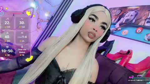 Snapshot of gisele_fox chatting on 06-05-26, 07:08 Gisel online show from 06-05-26, 07:08