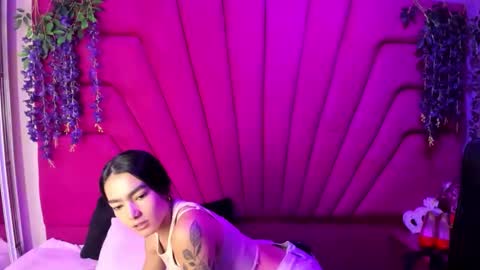 Snapshot of gisell_squirt chatting on 10-07-25, 11:29 gisell_squirt online show from 10-07-25, 11:29