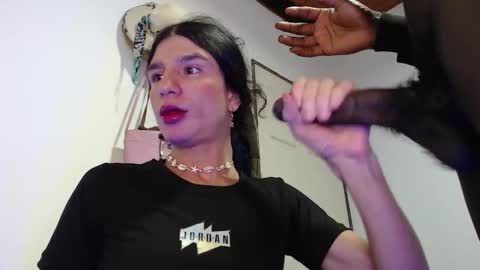 Snapshot of gisellawatsonn chatting on 02-15-26, 01:02 Gisella online show from 02-15-26, 01:02