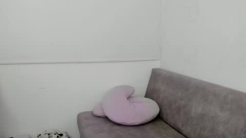 Snapshot of giulietta_mon chatting on 05-23-26, 05:45 Giulietta online show from 05-23-26, 05:45