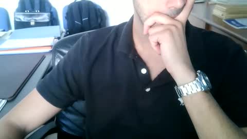 giuseppevai1 online show from 09-17-25, 08:27