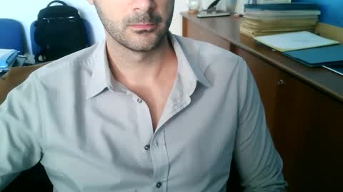 giuseppevai1 online show from 11-04-25, 09:52